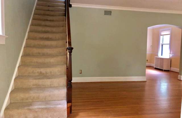 5401 32ND ST NW Gallery 2