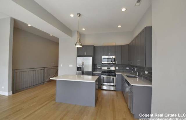 2226 West Warren Gallery 4