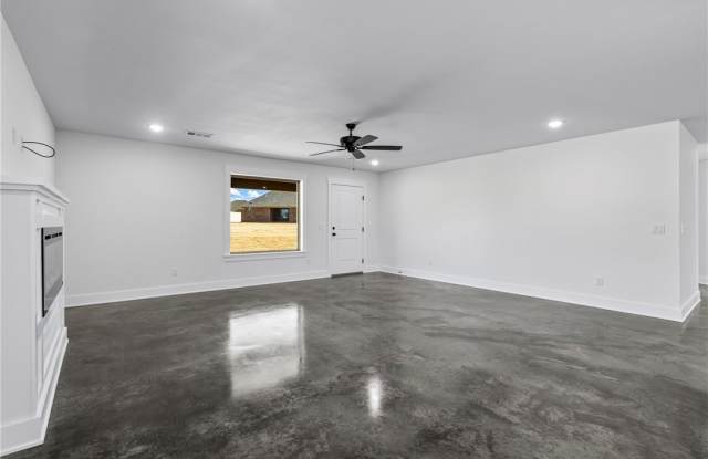 86 W Watson Lane Gallery 4