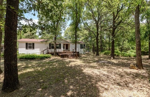 1111 E Poe Prairie Road - 1111 East Poe Prairie Road, Parker County, TX 76066