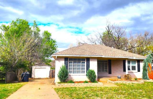 3 Bed 2 Bath 1 Car Garage in the Wileman Addn NW OKC Gallery 3