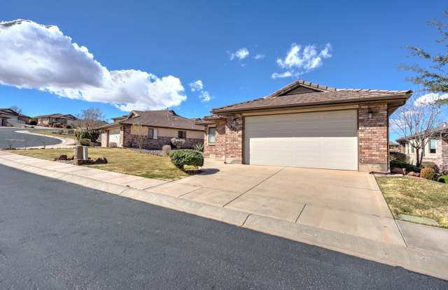 Fully Furnished - Amazing Golf Course Views - Community Pool! Gallery 2