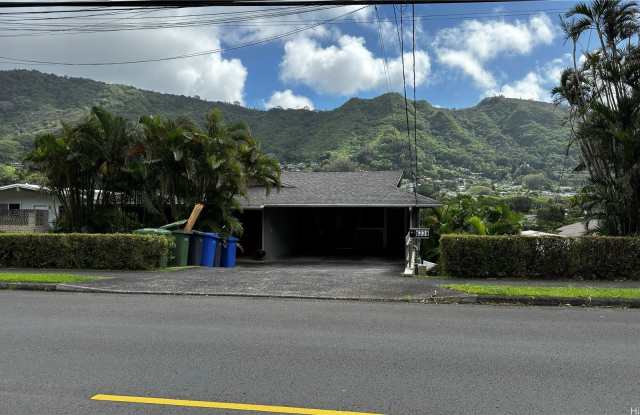 3339 Manoa Road unit: 5 photos photos