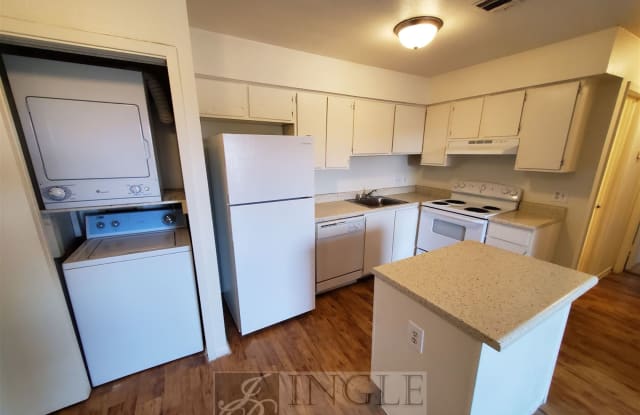 700 North LBJ Drive - 700 North Lbj Drive, San Marcos, TX 78666
