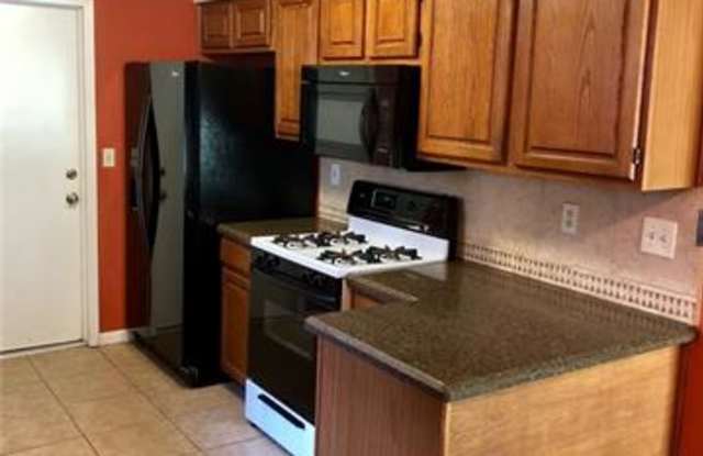 4707 Adelphi LN Gallery 4