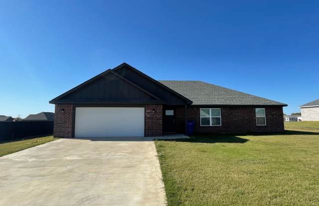 Spacious 3/2 with Large Lawn Area photos photos