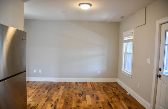155 Chelsea Street - 3 Gallery 2