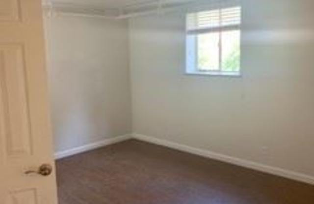 2033 South Clayton Street #1 Gallery 3