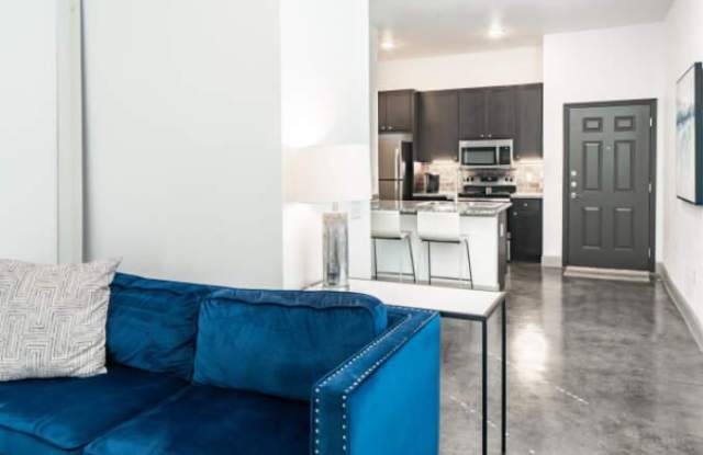 16132 Webb Ln Gallery 2