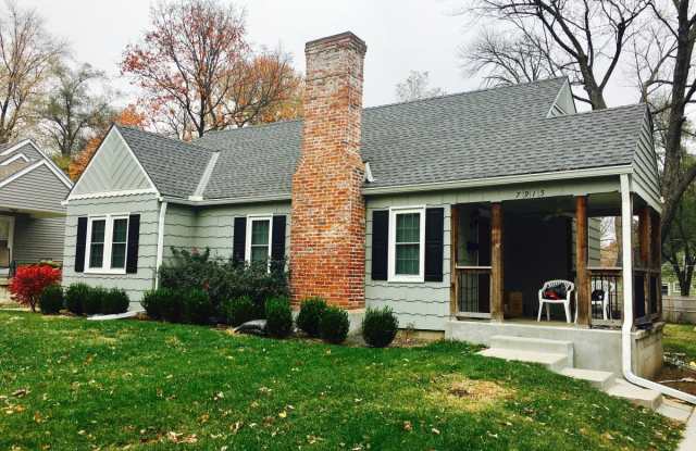 7915 Belleview - 7915 Belleview Avenue, Kansas City, MO 64114