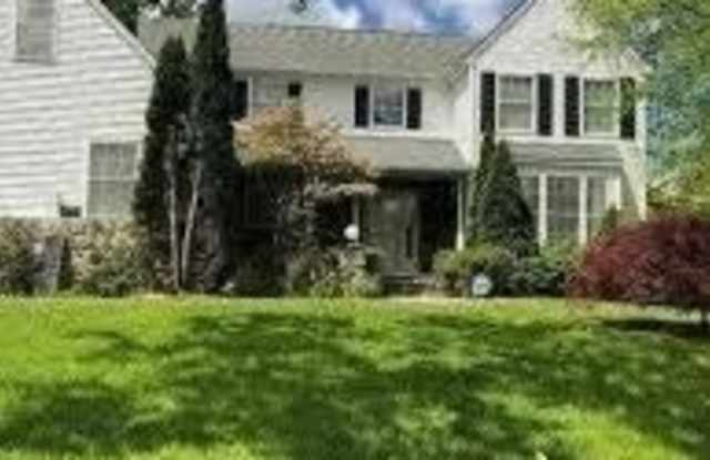407 Hollywood Avenue - 407 Hollywood Avenue, Long Branch, NJ 07740