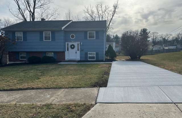 313 HOLLY HILL RD - 313 Holly Hill Road, Reisterstown, MD 21136