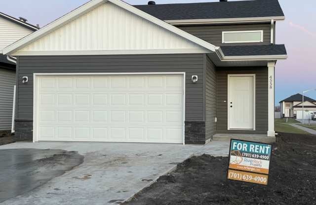 4 Bed, 2 Bath House in Moorhead!! photos photos