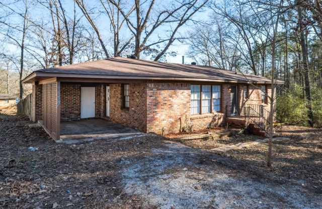 Brick Beauty in McCalla – Fenced Yard, Big Kitchen, & Gorgeous Updates! Gallery 4