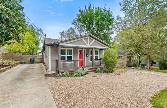 Bright  Cozy 3-Bedroom, 2-Bathroom Home with Fenced Yard! photos photos