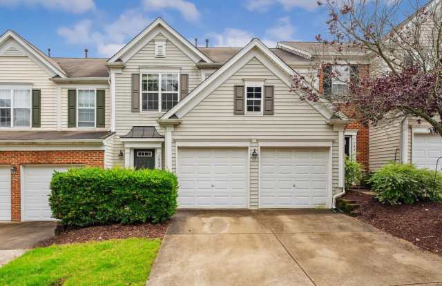 AVAILABLE NOW! Spacious 3BR/2.5BA Townhome in Prime NW Raleigh Location – Community Pool  Gym! photos photos