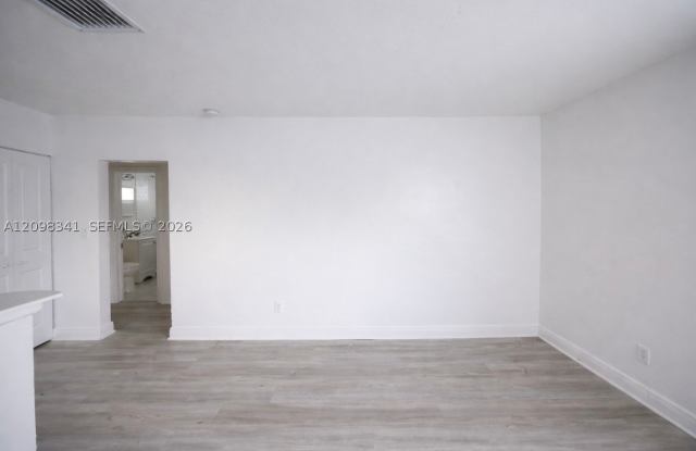 1070 NE 80th St Gallery 3