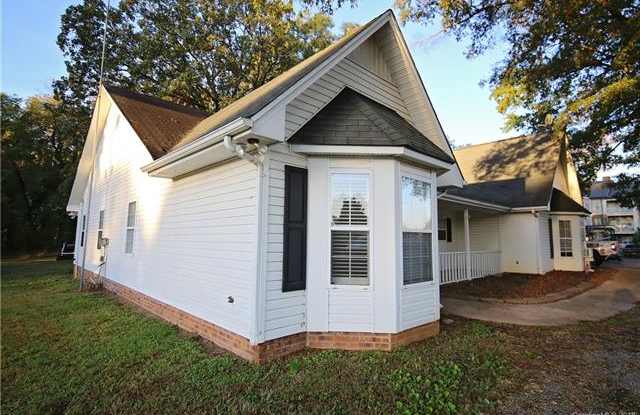 4524 Old Monroe Road Gallery 4