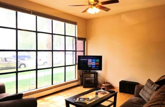 2403 Glenarm Place 105 Gallery 3