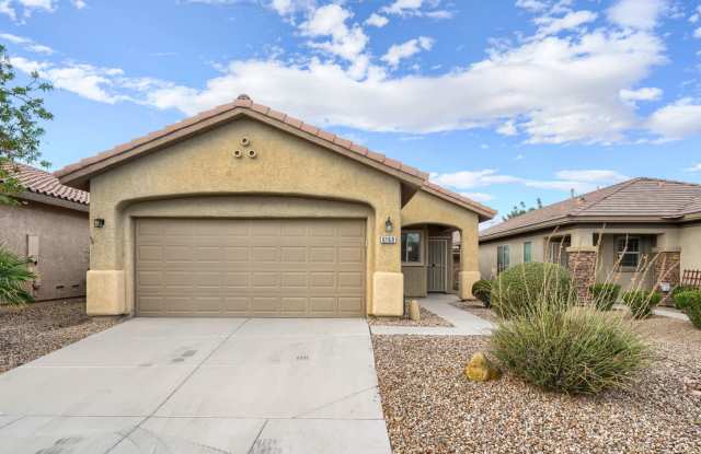 Charming 2BR Home in 55+ Gated Community Gallery 1