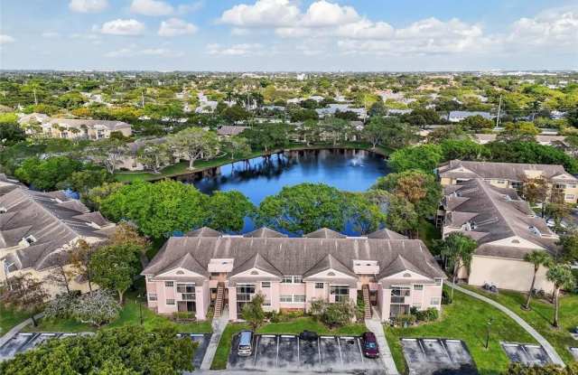 641 Cypress Lake Blvd photos photos