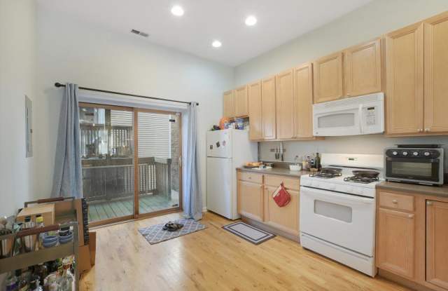 2016 W Wabansia Ave photos photos