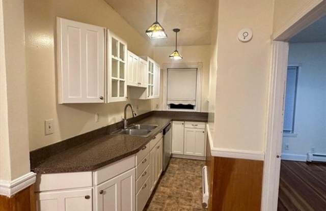 10-12 Lockwood St - 10-12 Lockwood Street, Haverhill, MA 01835