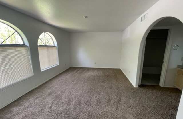 2 Bedroom 2 Bath condo close to Downtown Chandler (Arizona Ave and Warner area) - 419 West Knox Road, Chandler, AZ 85225