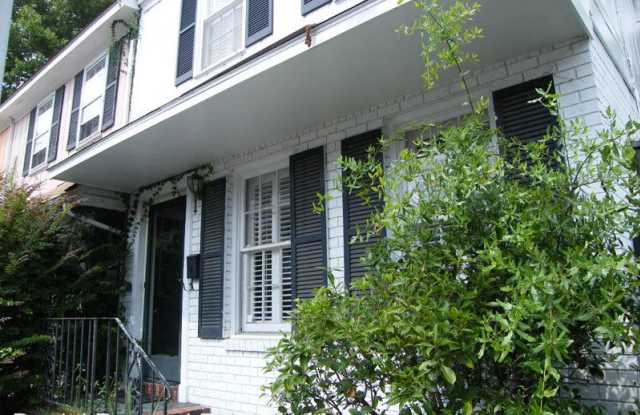 52 Logan Street Gallery 2
