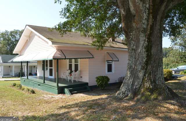 814 Senoia Gallery 3