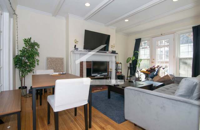 83 Gibbs St #1A Brookline MA 02446 photos photos