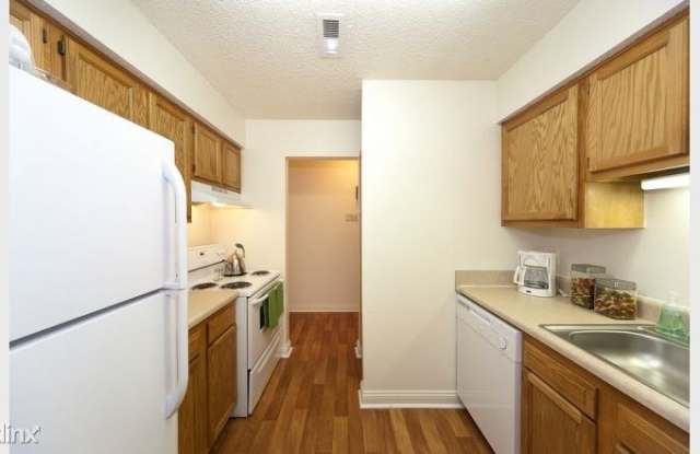 4274 Appian Way West Gallery 2