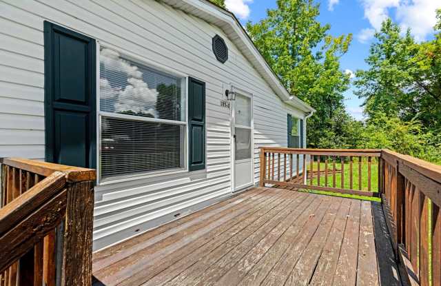 Available now! 3 bedroom Gallery 4