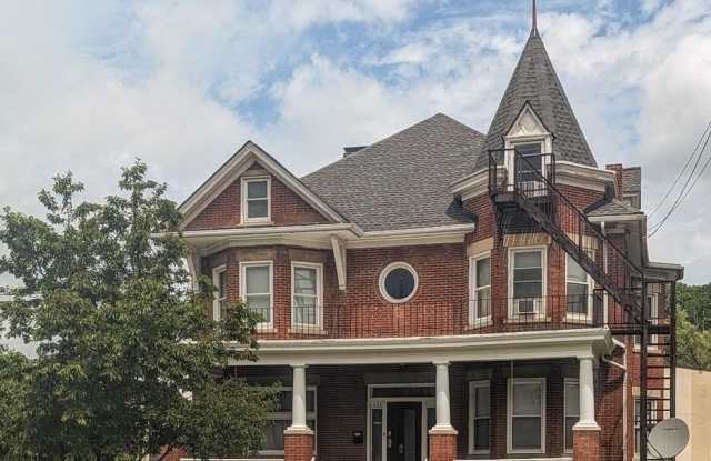 233 E Pitt Street photos photos