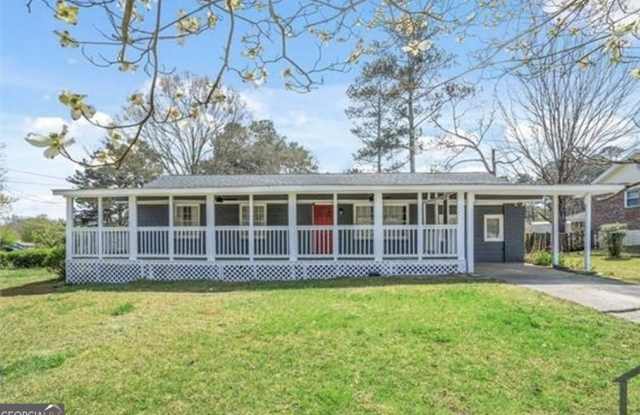 8170 Huntington Drive Gallery 1