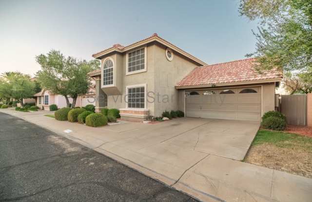 3924 E Orchid Ln Gallery 2