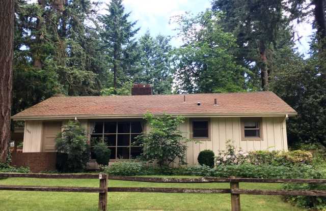 *$500 off first full month!* Charming Cottage in well sought after Lake Oswego neighborhood. photos photos