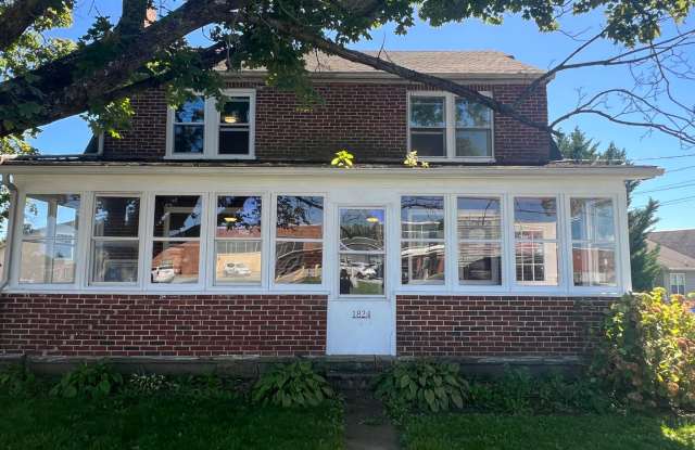Newly Renovated 3 Bedroom Home Gallery 1