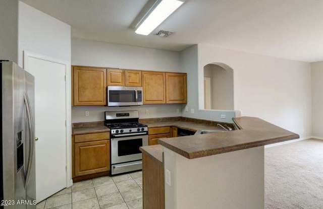 2608 E WATERVIEW Court Gallery 3