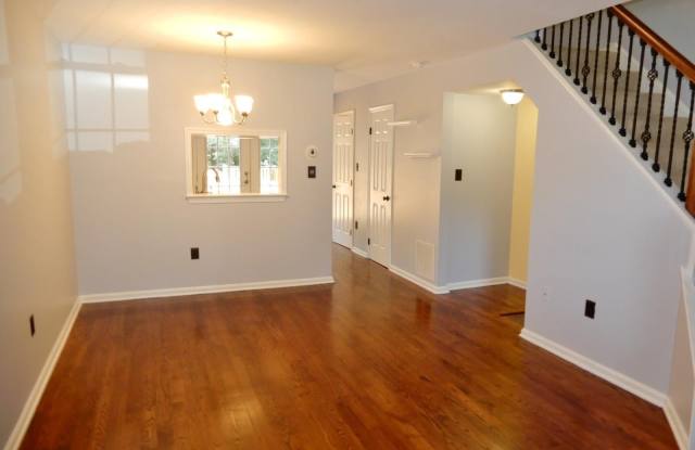 6318 CHIMNEY WOOD COURT Gallery 3