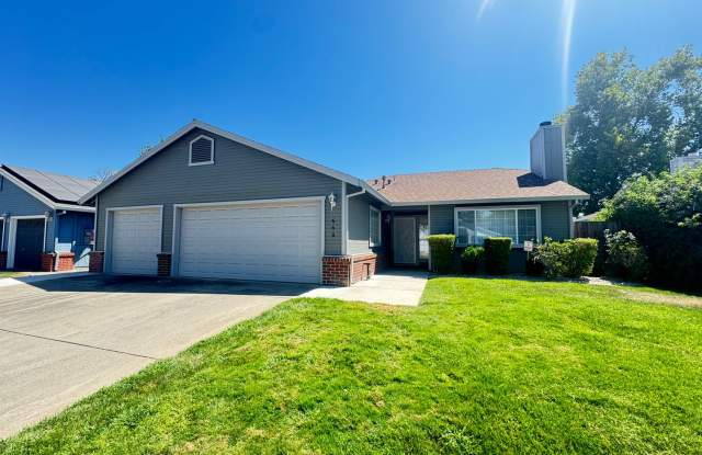 3 bed 2 ba house in S. Yuba City photos photos