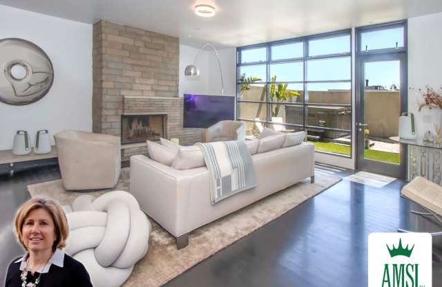 Stunning 4Bed/2.5ba Condo in Pacific Heights photos photos