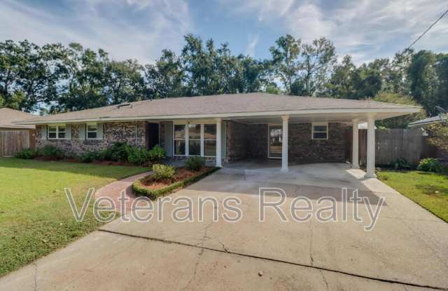 621 S Forest Ave photos photos