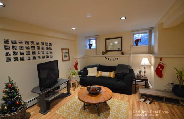 94 Pleasant St photos photos