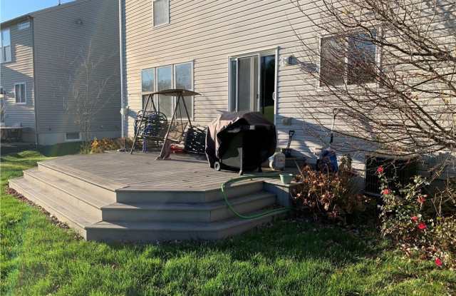 4810 Somerset Drive Gallery 4