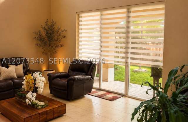 2700 SW 156th Pl Gallery 4