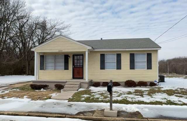 Charming 2 Bed / 1 Bath Home – Central HVAC – Memphis, TN photos photos