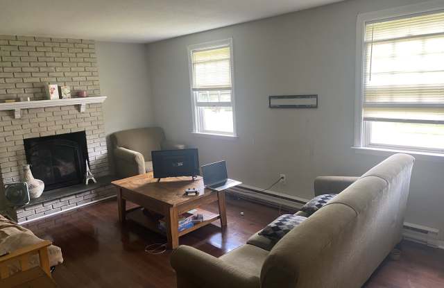 5 Blue Orchard Drive Gallery 2