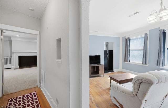 11430 Cedar Glen Parkway Gallery 4