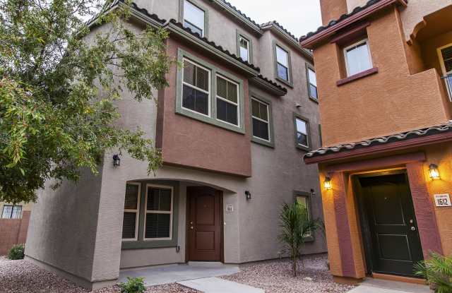1810 N 77TH Glen - 1810 North 77th Glen, Phoenix, AZ 85035